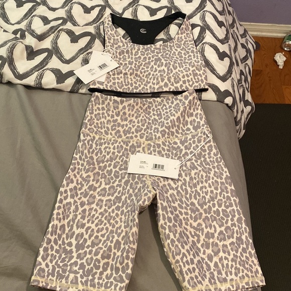 Brand new unworn endurance set comes with both pieces as seen in photo. - Picture 1 of 5